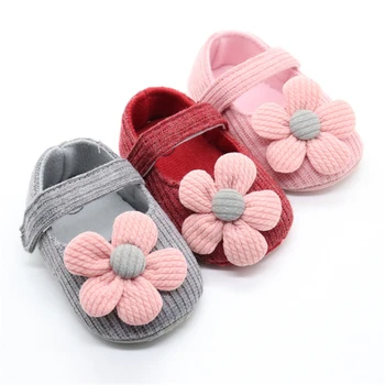 Обувь для новорожденных, обувь в стиле ретро для девочек, однотонные, с цветочным рисунком, для малышей, мягкая противоскользящая подошва, Первые ходунки, Тканевая обувь для новорожденных